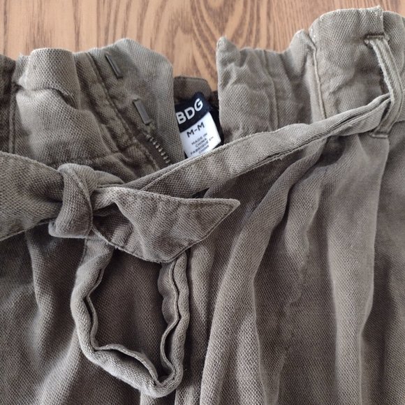 Green Paper bag Waist Shorts from Urban Outfitters (BDG) - M - Picture 4 of 4